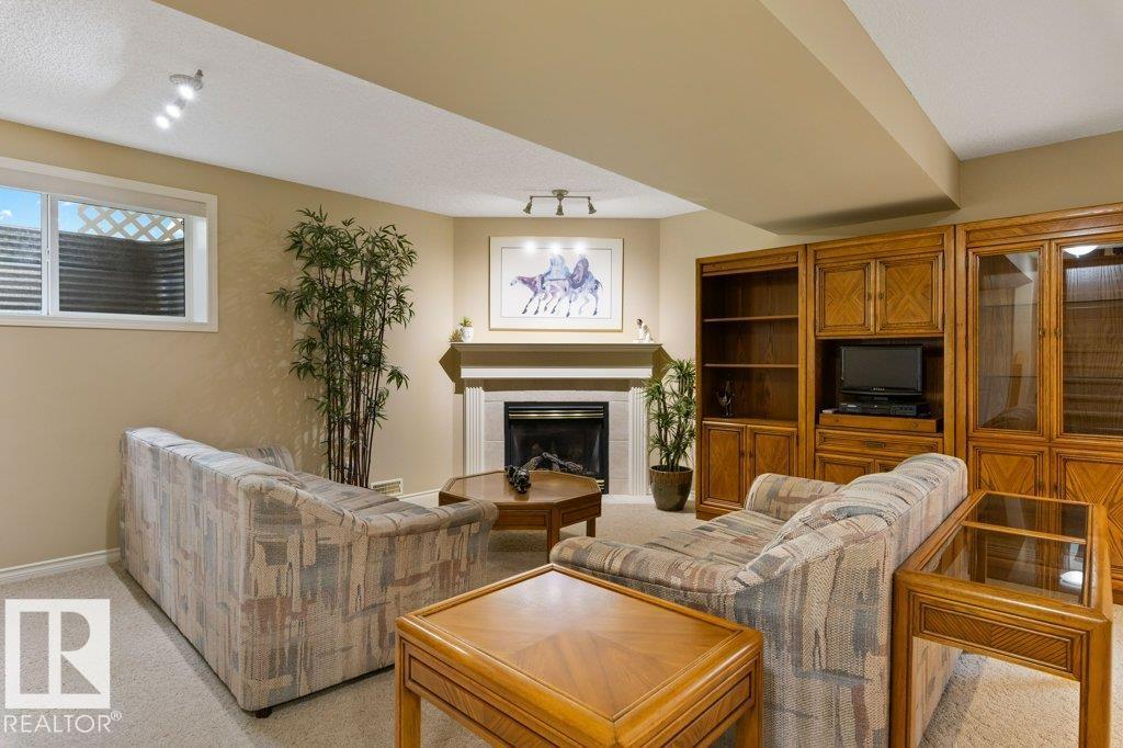72 EASTCOTT Drive - Photo 29