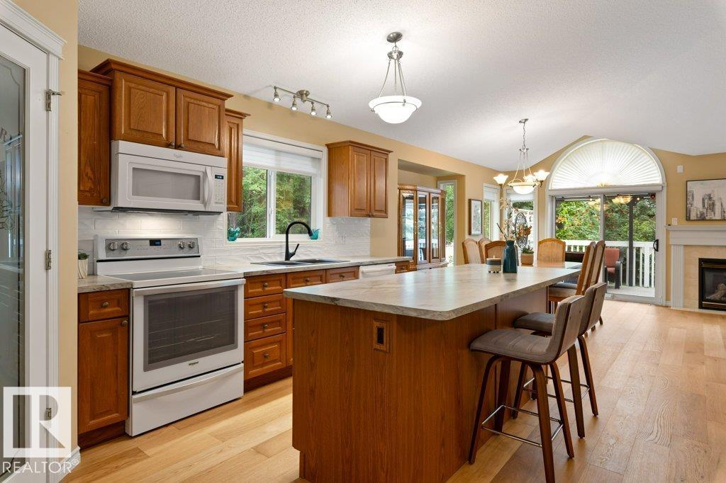 72 EASTCOTT Drive - Photo 10