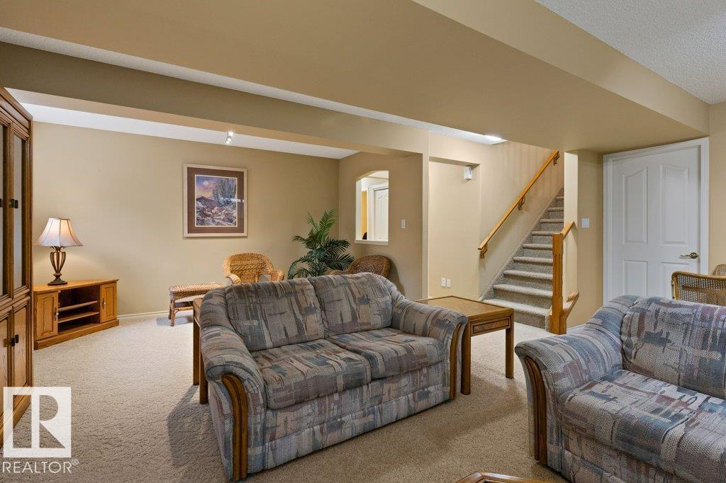 72 EASTCOTT Drive - Photo 33