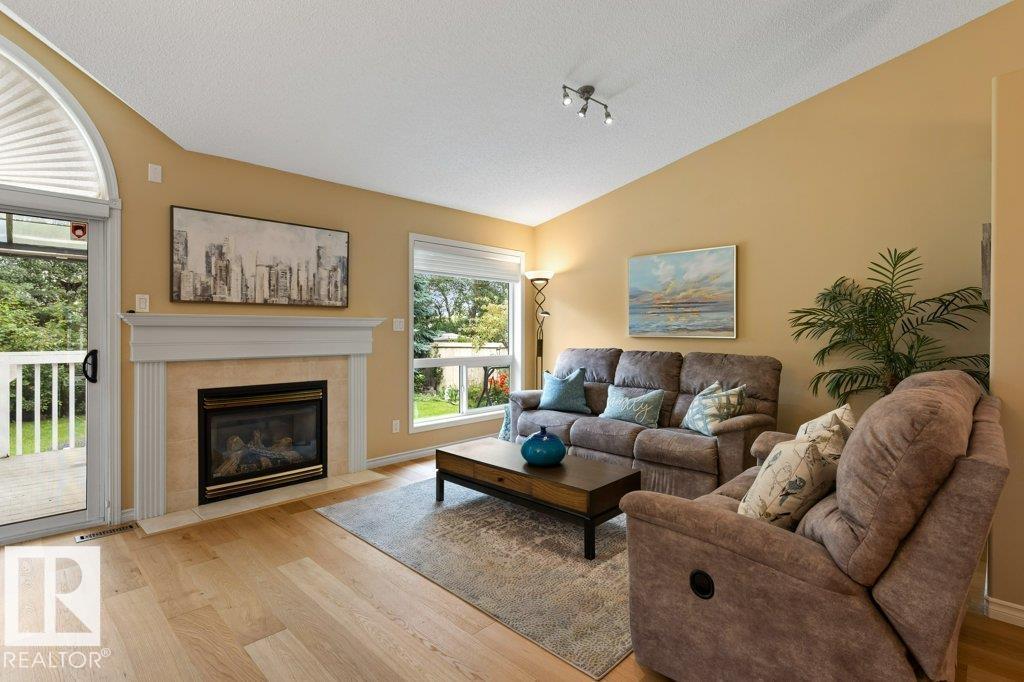 72 EASTCOTT Drive - Photo 16