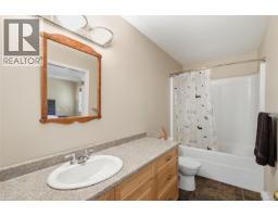 95 Mccoll Rd, Bowser, BC V0R1G0 Photo 29