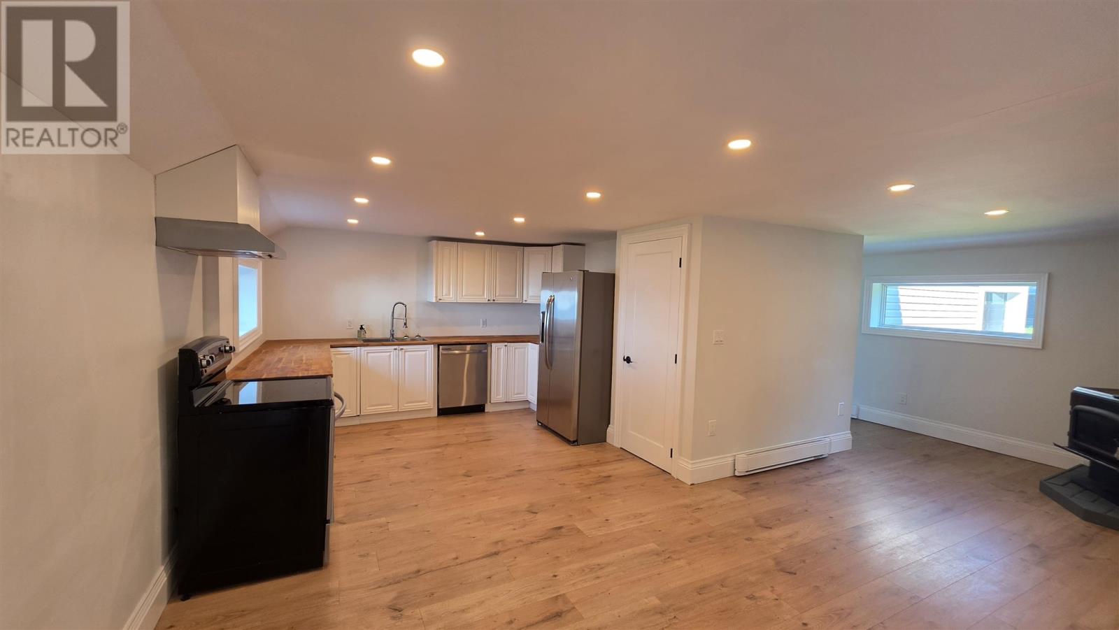 44 Pinder DR - Image 11