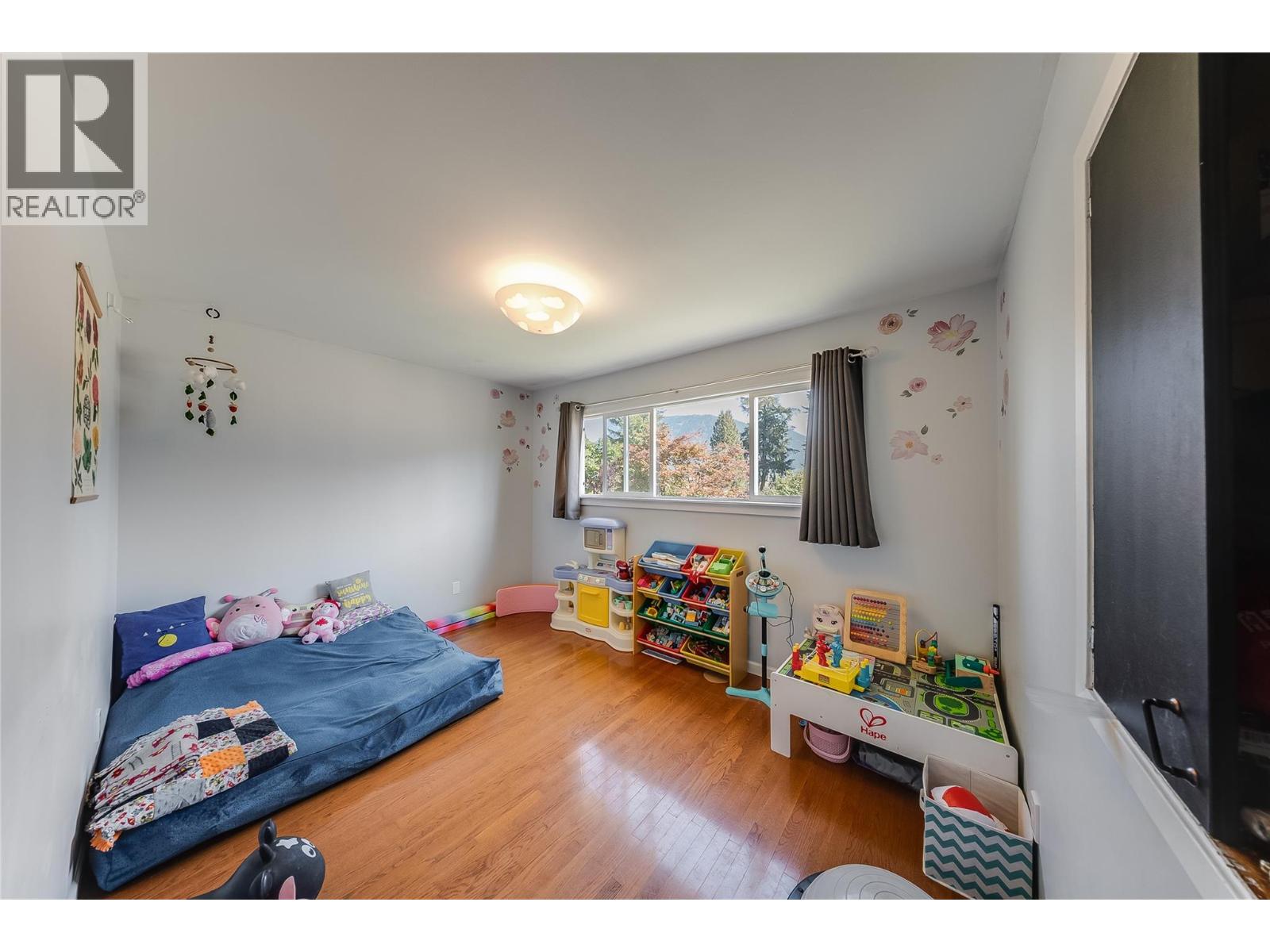 1684 RIDGEWOOD Drive - 20