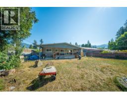 1684 Ridgewood Drive, Castlegar, BC V1N2L7 Photo 42