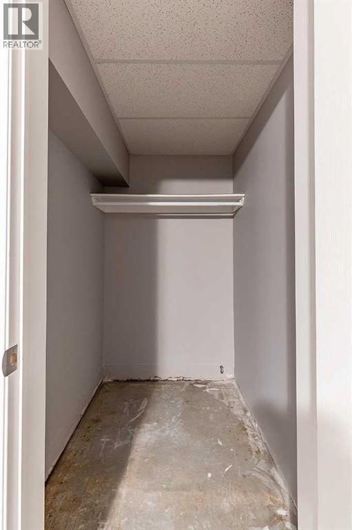 549 2 Street NW - Image 35