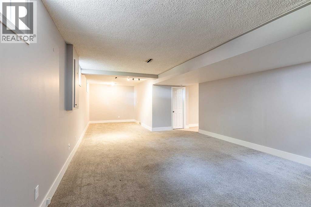 549 2 Street NW - Image 37