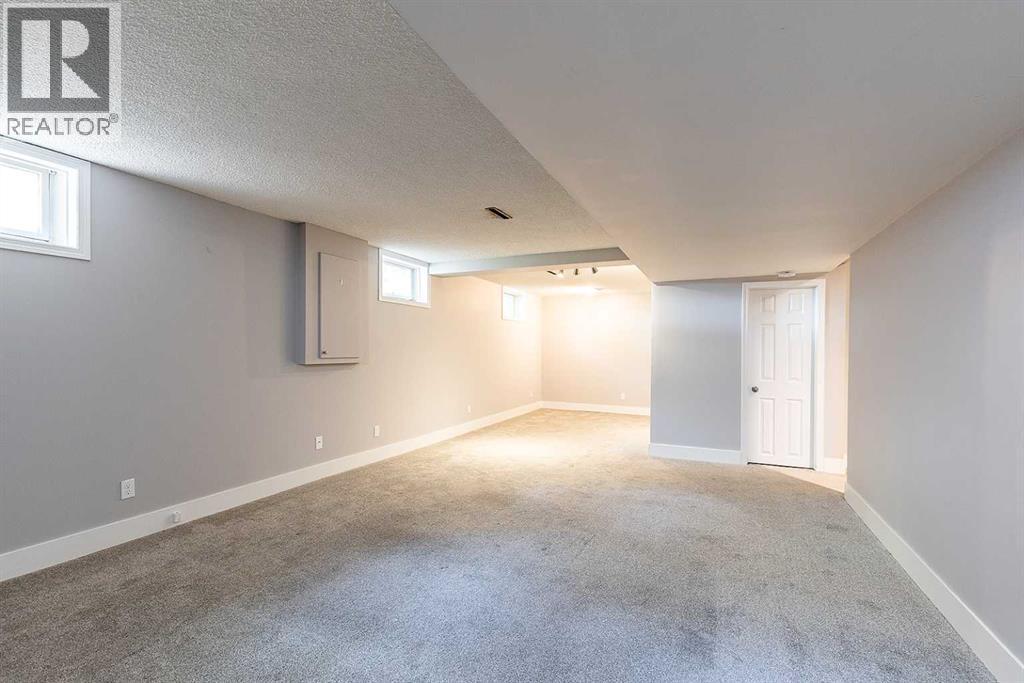 549 2 Street NW - Image 38