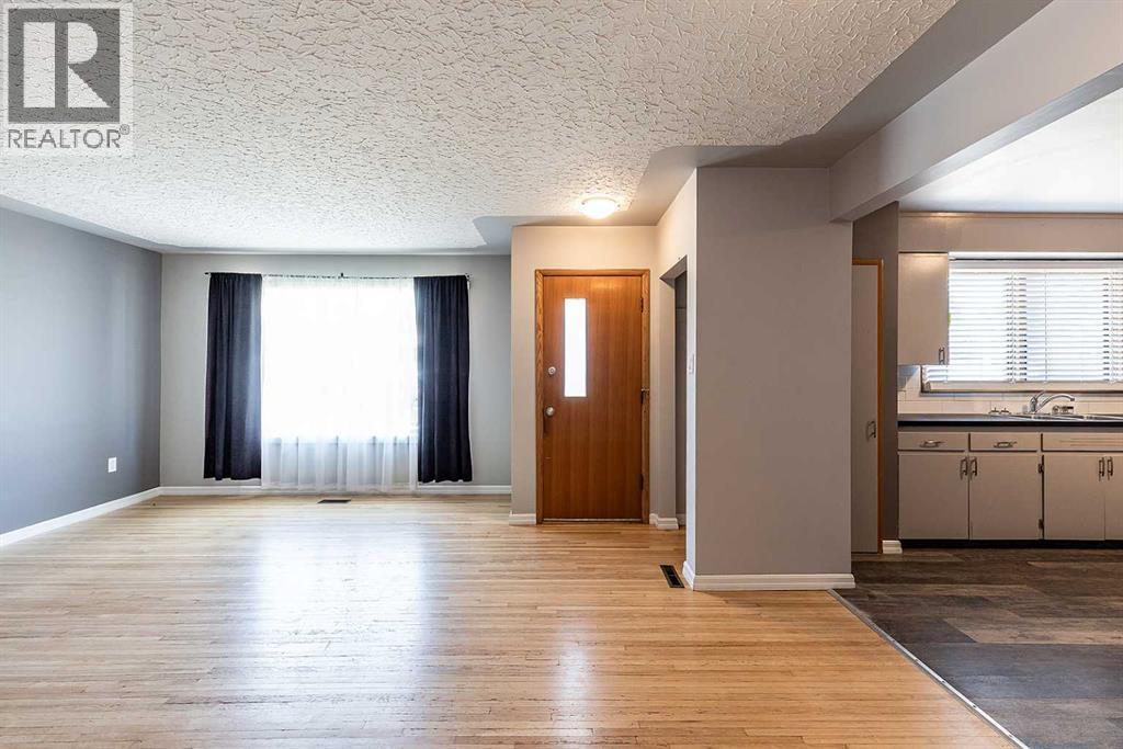 549 2 Street NW - Image 7