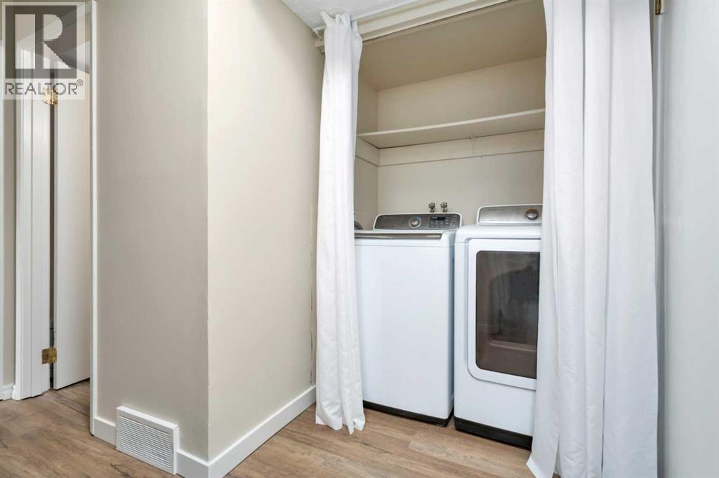 5946 45 Avenue - Photo 27