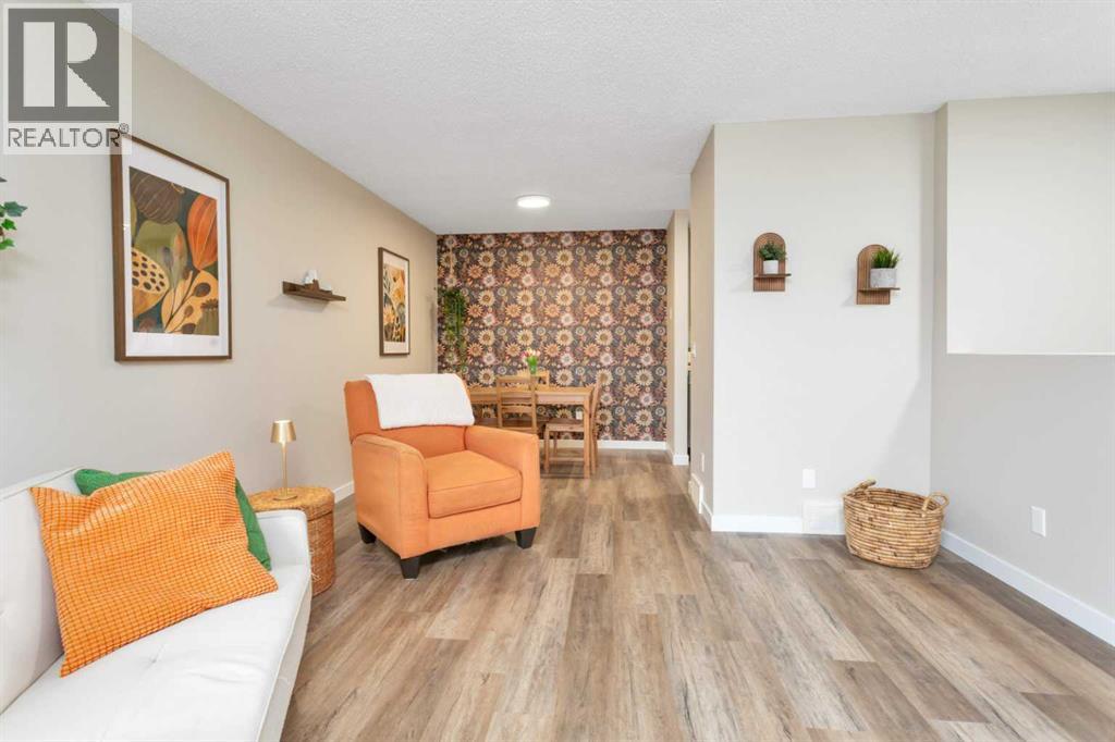 5946 45 Avenue - Photo 9