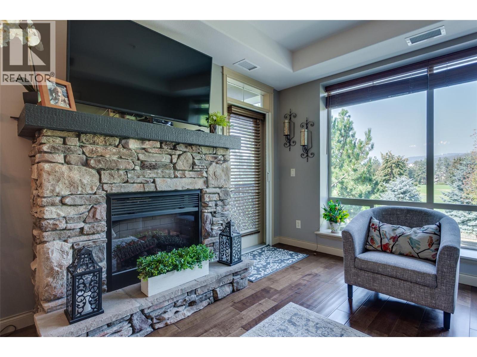 212 2760 Auburn Road, West Kelowna