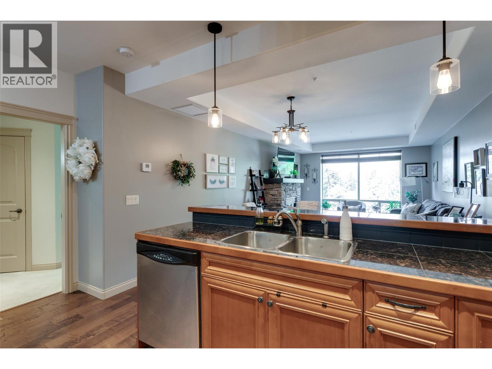 #212 2760 Auburn Road - 7