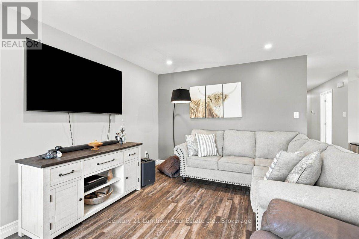 78 MILL ROAD - Image 9