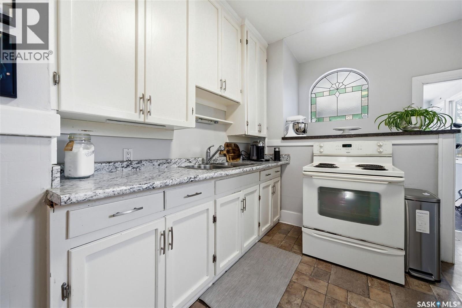 363 Leopold CRESCENT - 12