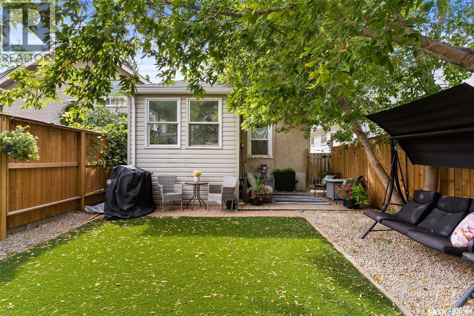363 Leopold CRESCENT - 33