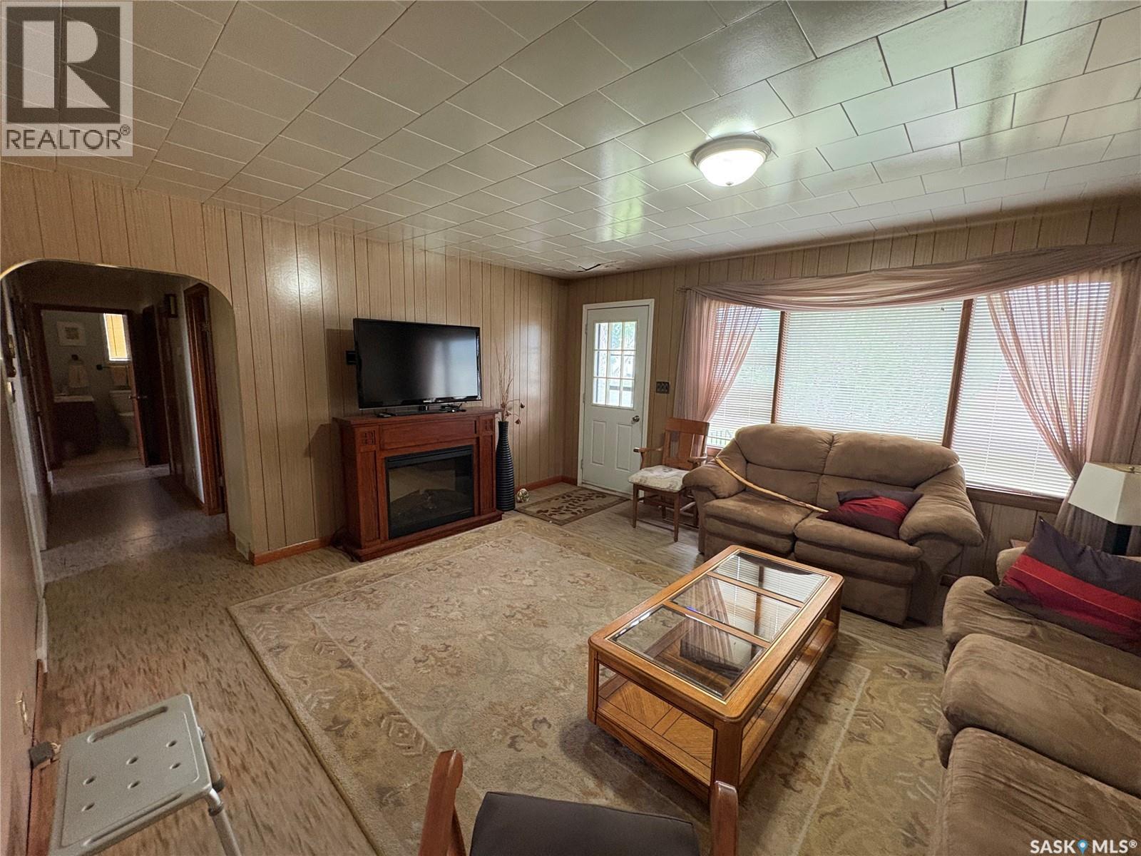 415 Saskatchewan AVENUE - Image 4