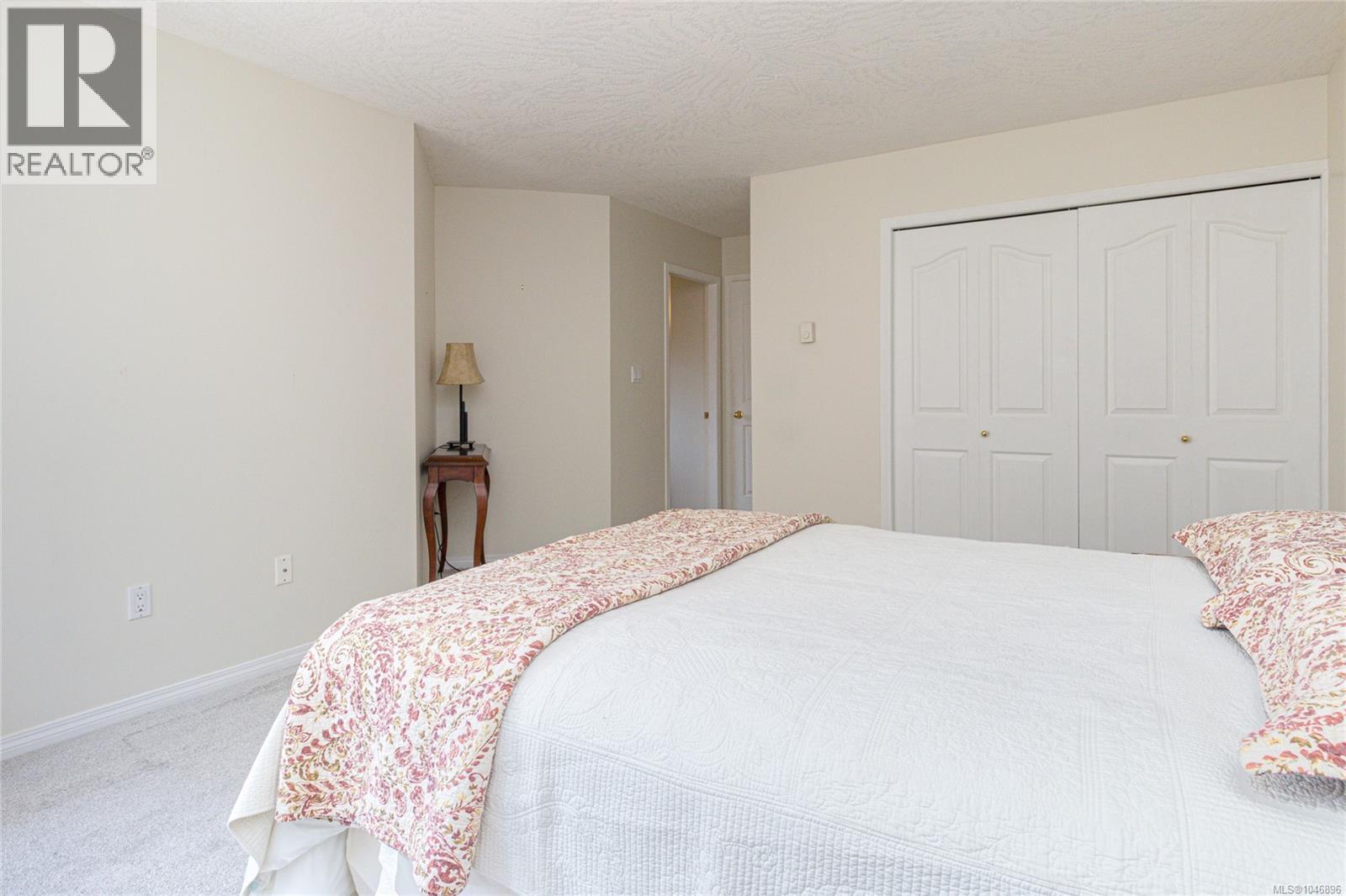 #23 118 Aldersmith Pl - 49