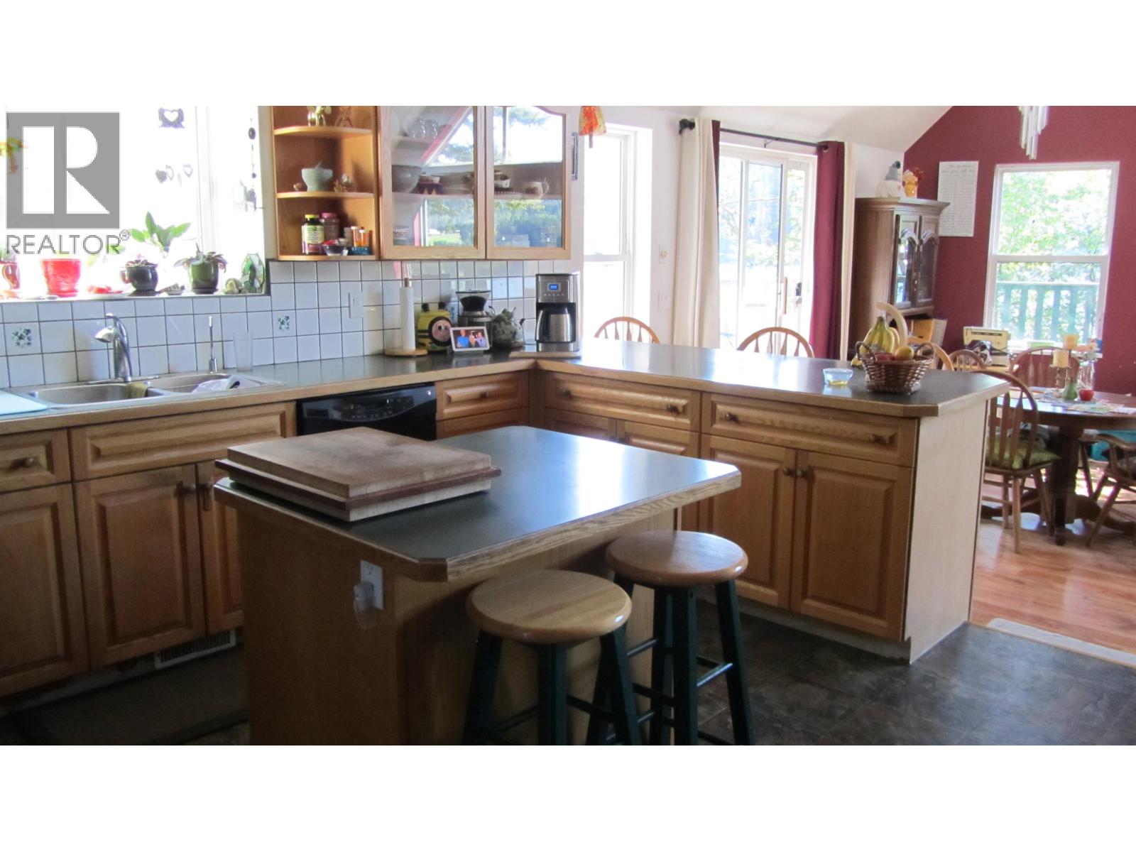 2729 EAGLE CREEK ROAD - Image 19
