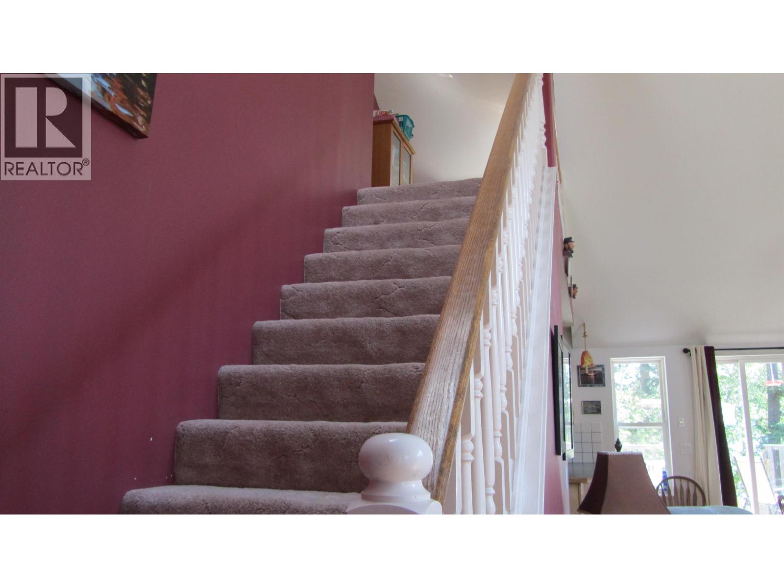 2729 EAGLE CREEK ROAD - Image 24