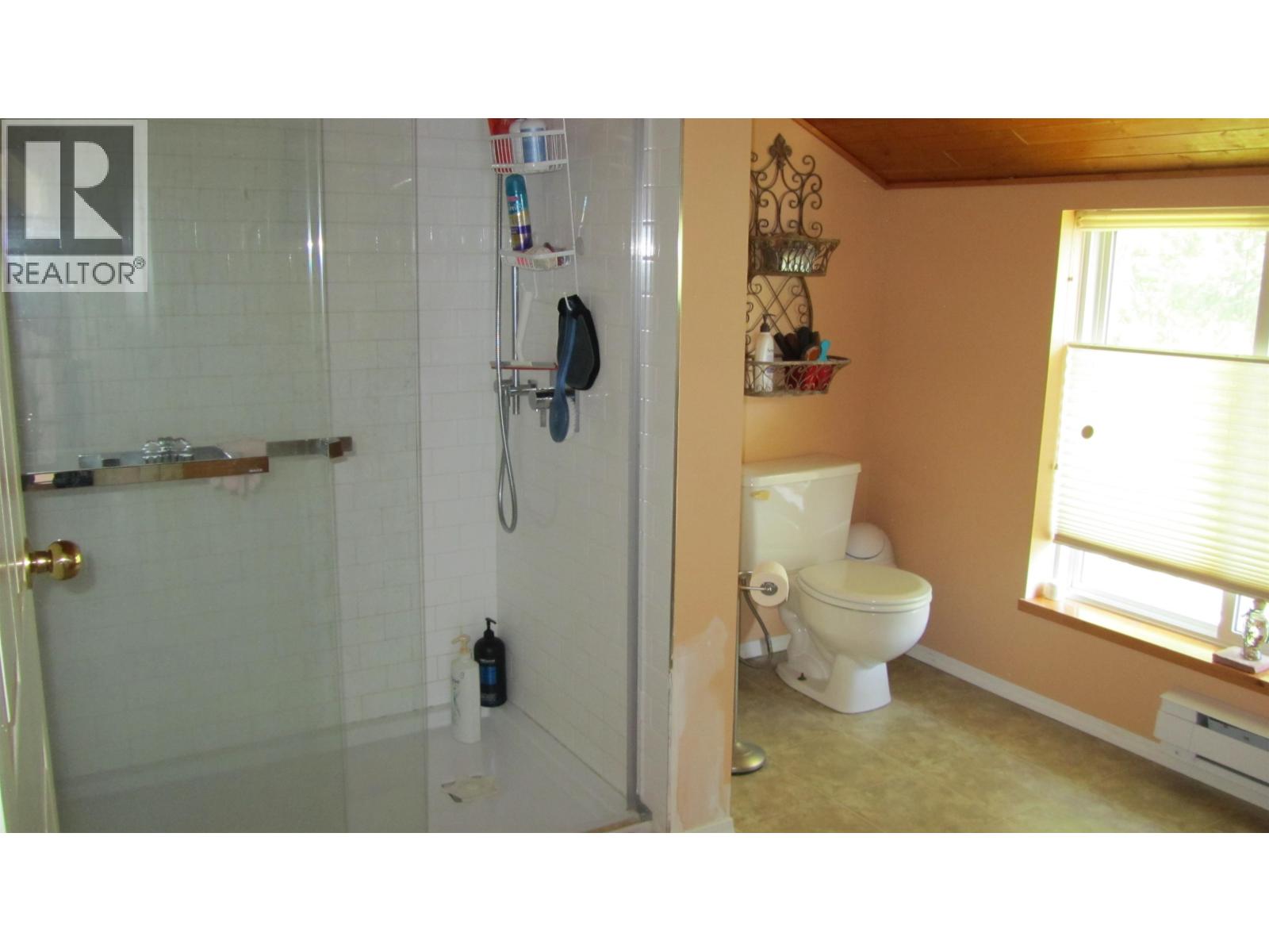 2729 EAGLE CREEK ROAD - Image 29