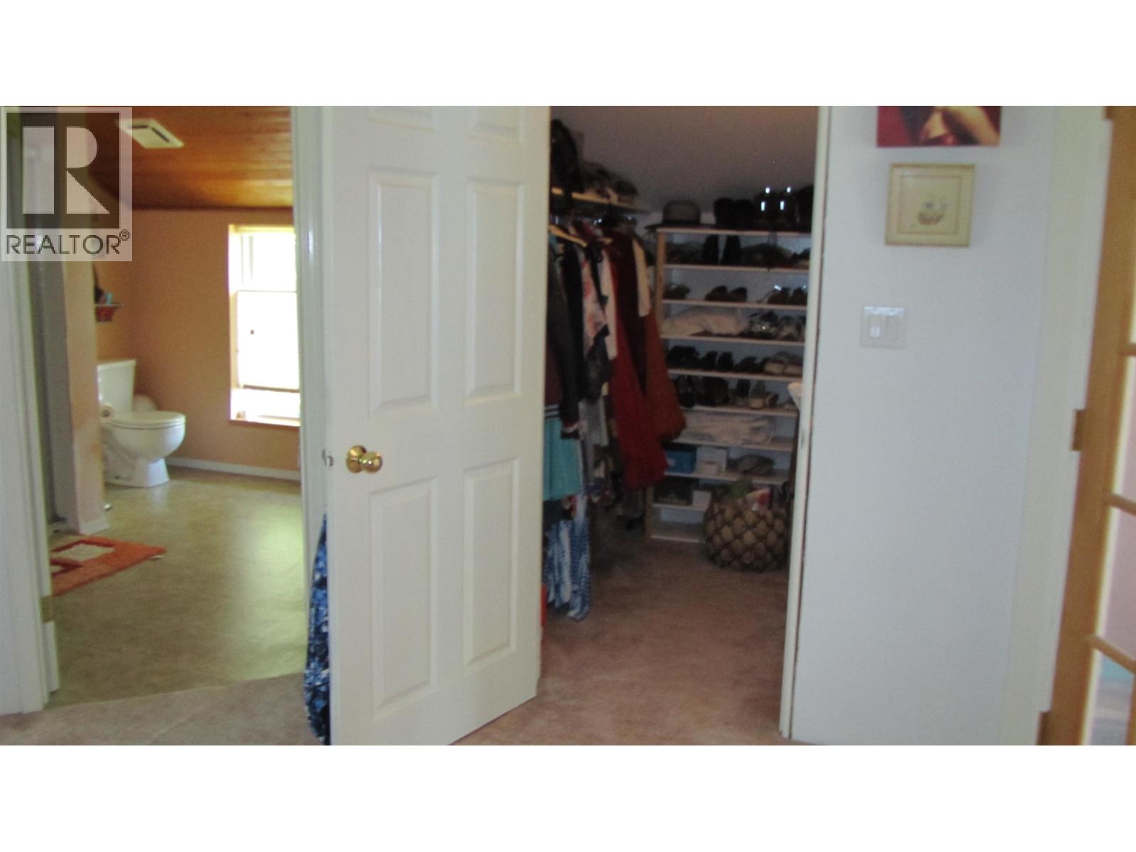 2729 EAGLE CREEK ROAD - 30