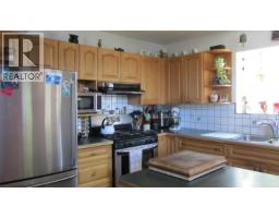 Foyer - 2729 Eagle Creek Road, Canim Lake, BC V0K1M0 Photo 17