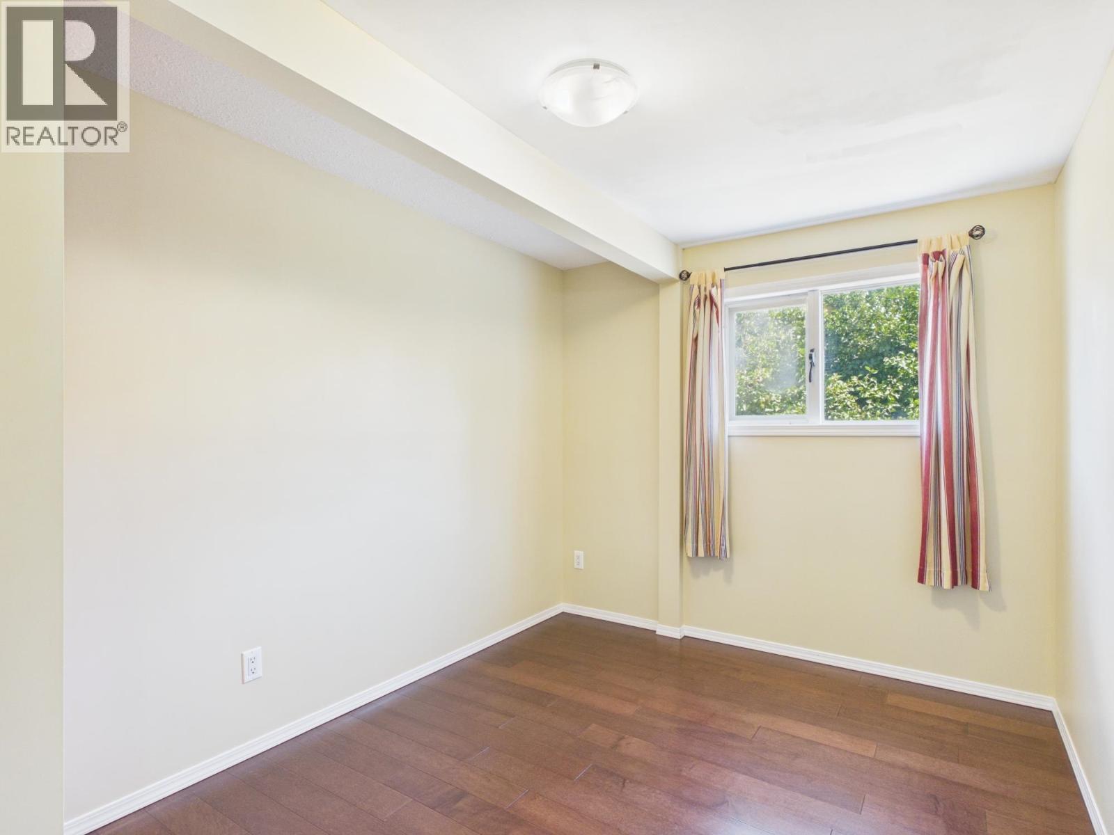 2020 N MACKENZIE AVENUE - 19