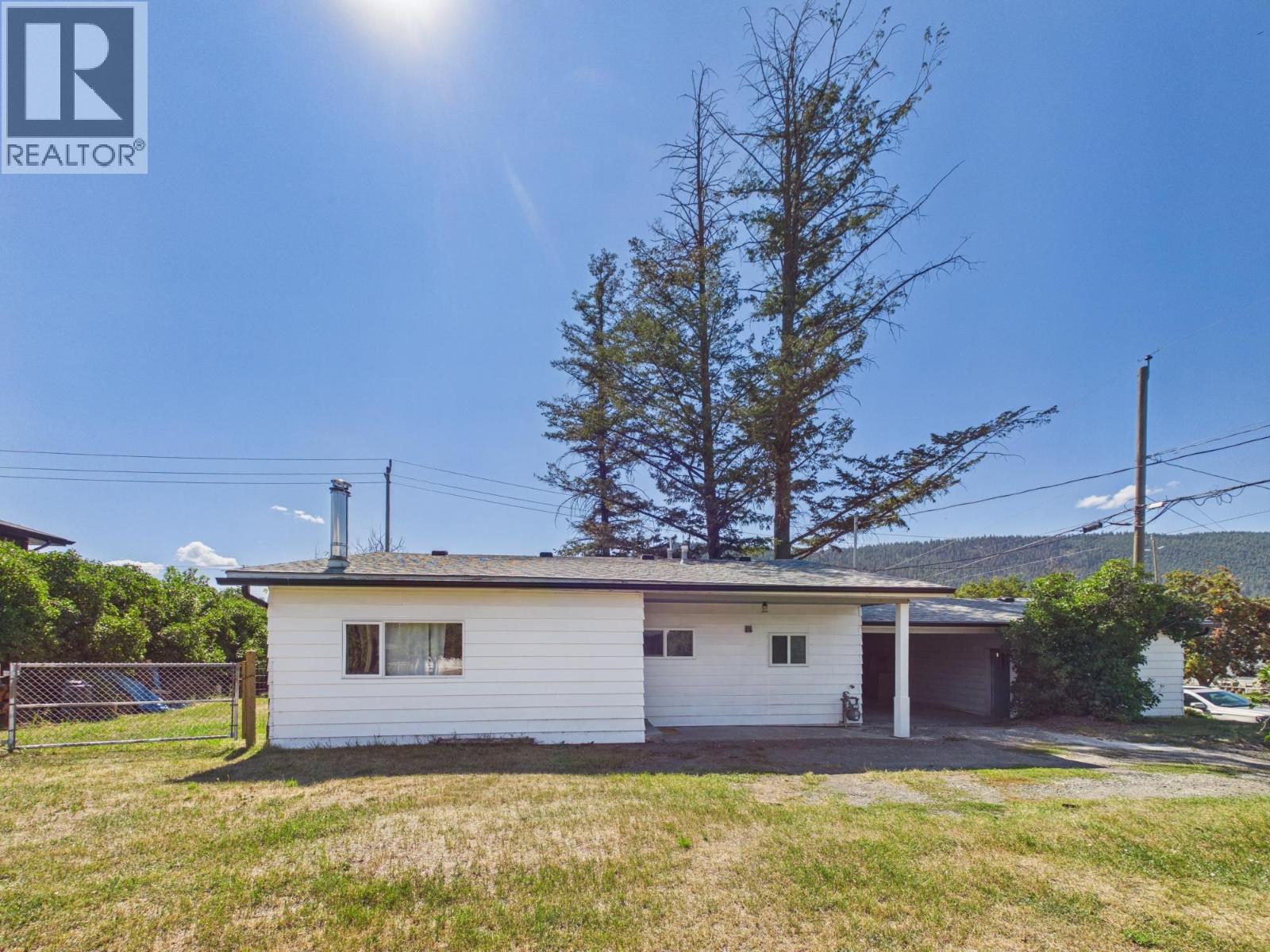 2020 N MACKENZIE AVENUE - 2