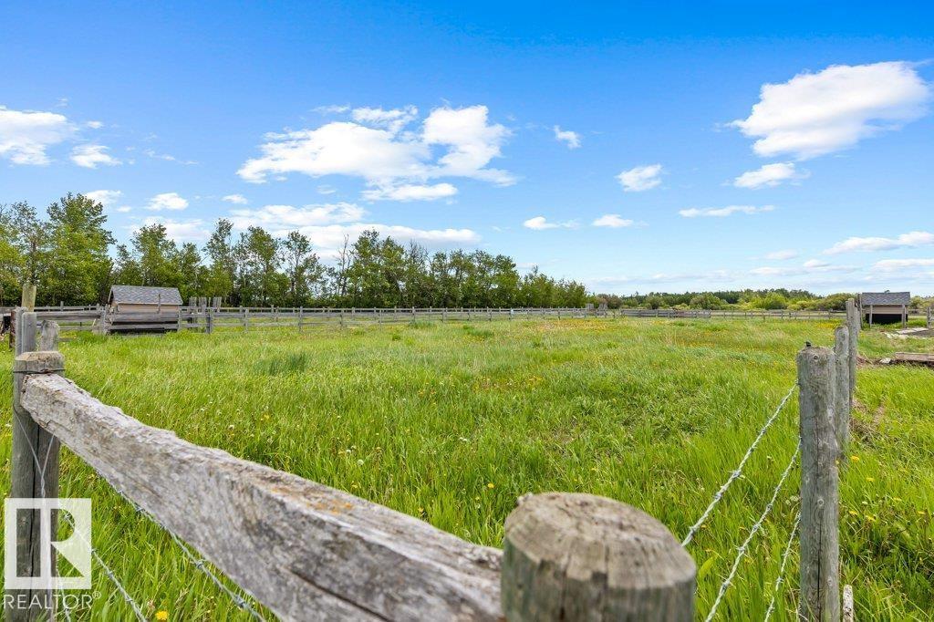 26517 TWP ROAD 584 - 70