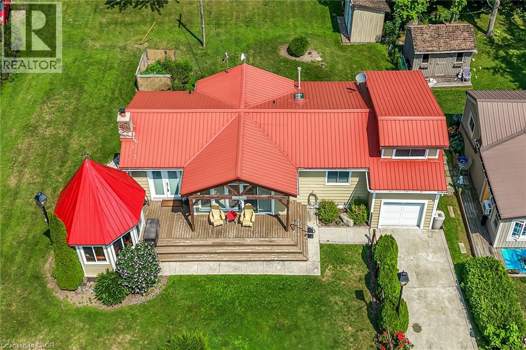 817 LAKESHORE Road - Image 33