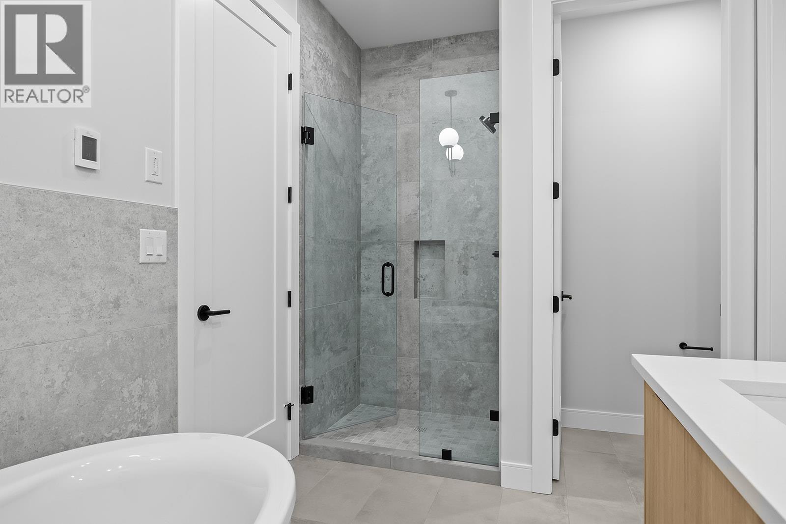 75 Predator Ridge Drive Unit# 602, Vernon