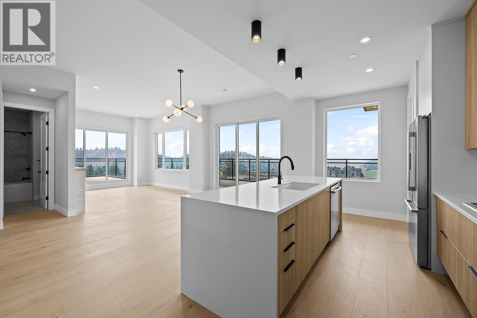 75 Predator Ridge Drive Unit# 602, Vernon