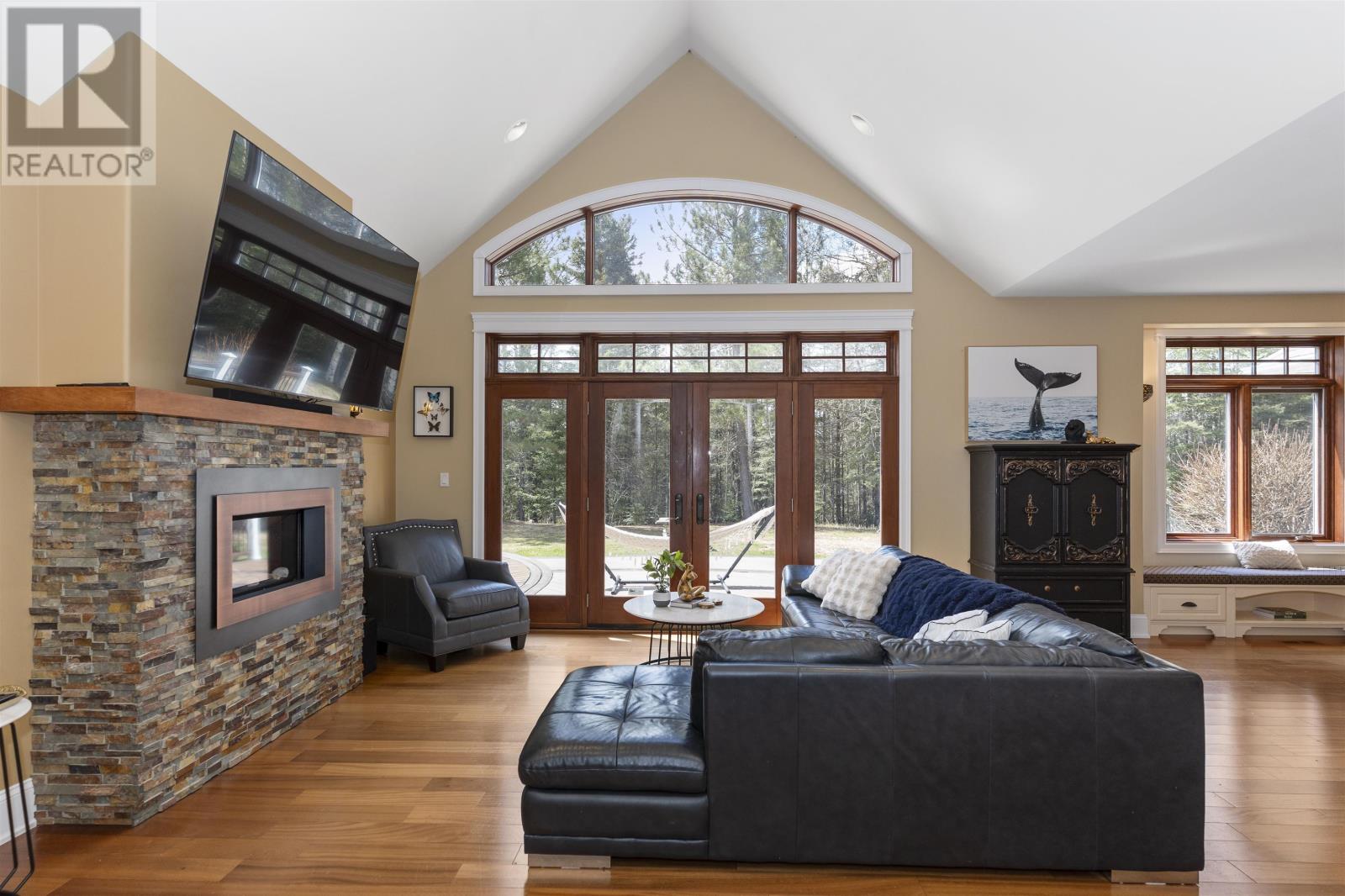 791 Hilldale RD - Image 7
