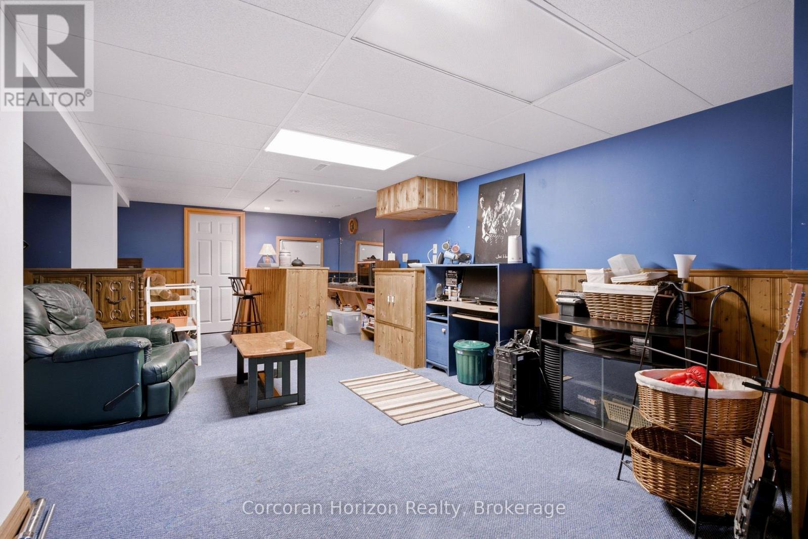 131 HUNTINGWOOD AVENUE - 39