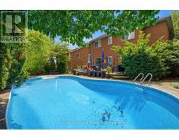 131 Huntingwood Avenue, Hamilton, ON L9H6X5 Photo 43