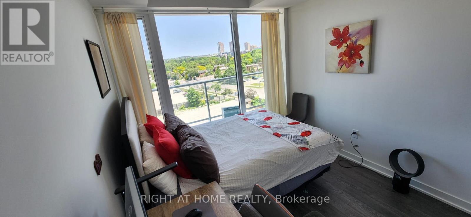 #527 20 O'NEILL ROAD - 13