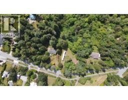 8127 Redrooffs Road, Halfmoon Bay, BC V7Z1A7 Photo 15