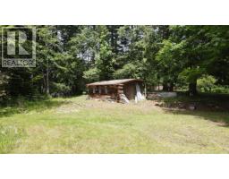 8127 Redrooffs Road, Halfmoon Bay, BC V7Z1A7 Photo 18