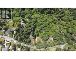 8127 Redrooffs Road, Halfmoon Bay, BC V7Z1A7 Photo 6