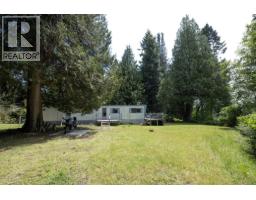 8127 Redrooffs Road, Halfmoon Bay, BC V7Z1A7 Photo 7