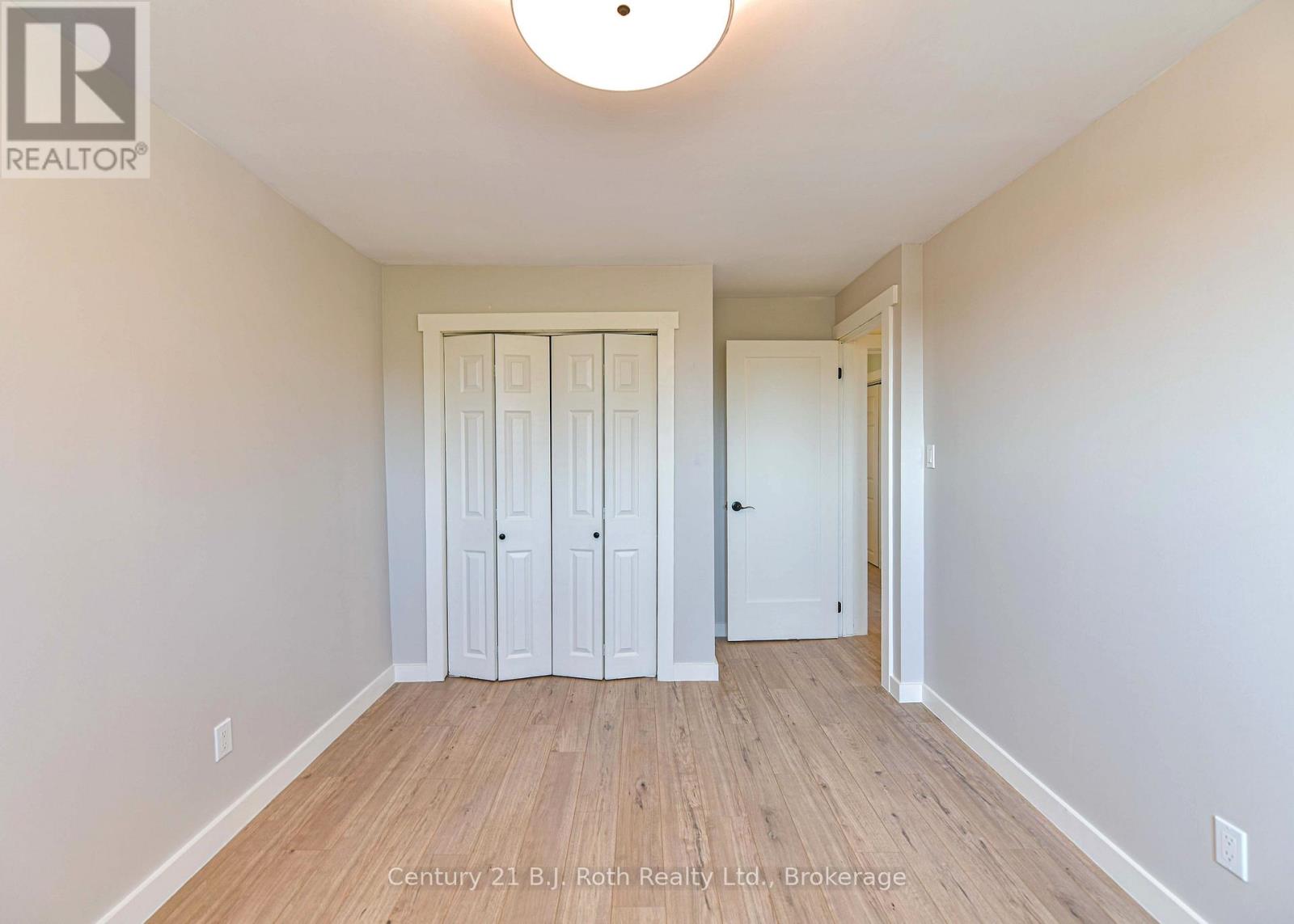12 CLINTON STREET - 46