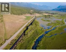 3969 95 Highway, Golden, BC V0A1L0 Photo 13