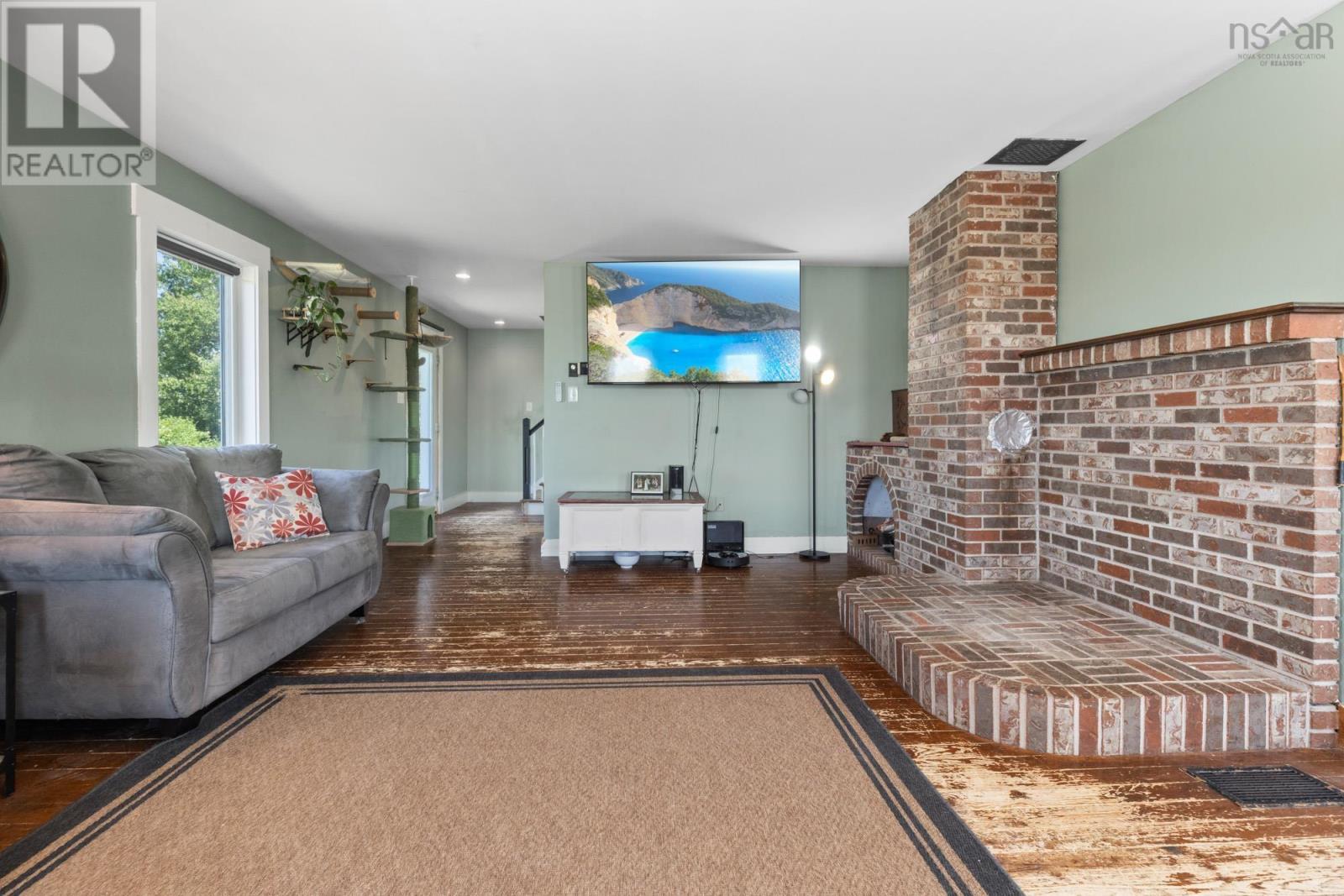 12 Moores Road - 12