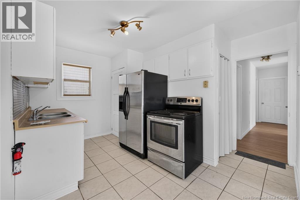 89 Douglas Avenue - Image 15