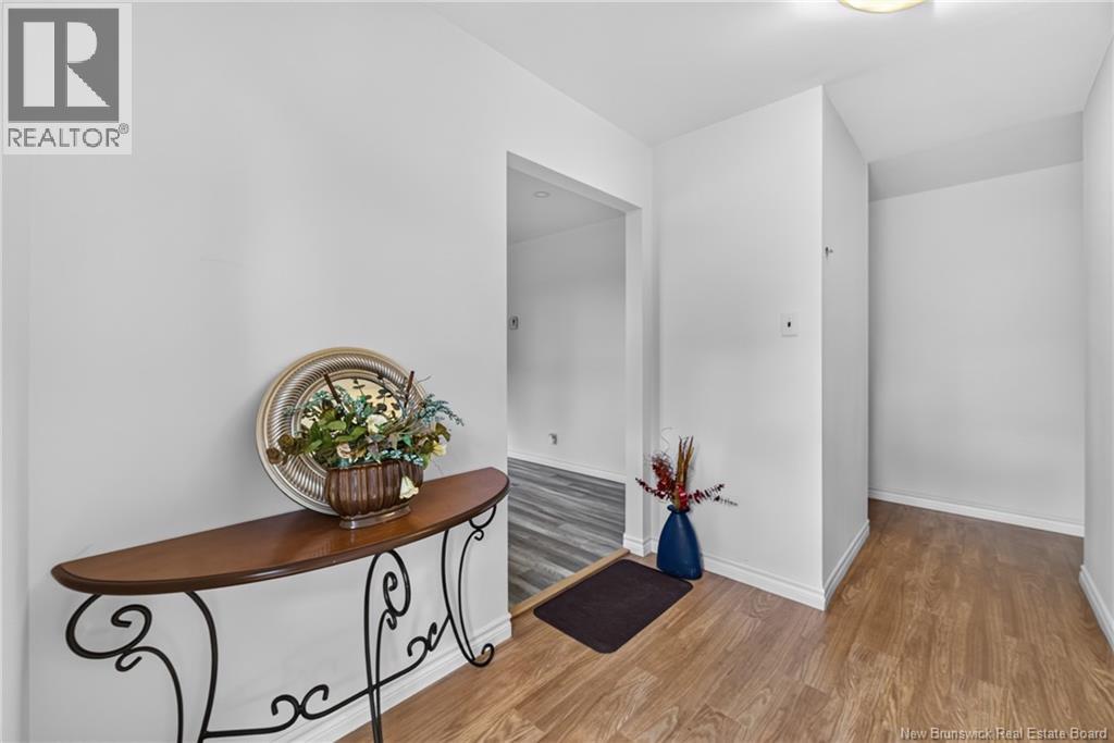 89 Douglas Avenue - Image 9