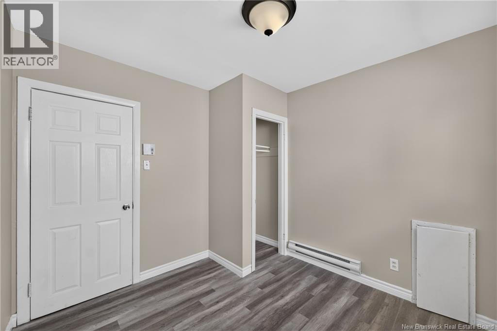89 Douglas Avenue - 29