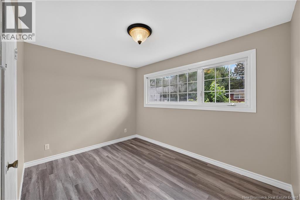 89 Douglas Avenue - Image 20
