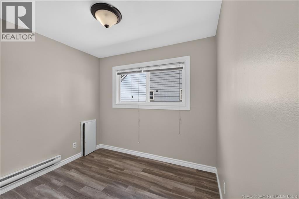89 Douglas Avenue - Image 28