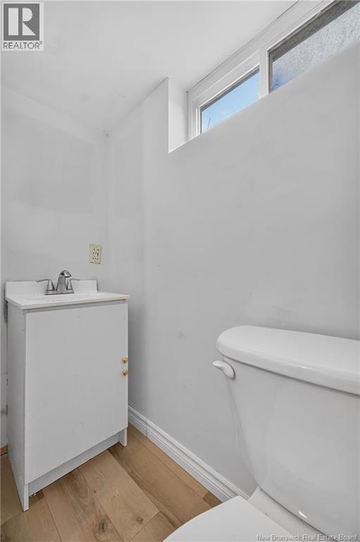 89 Douglas Avenue - Image 32