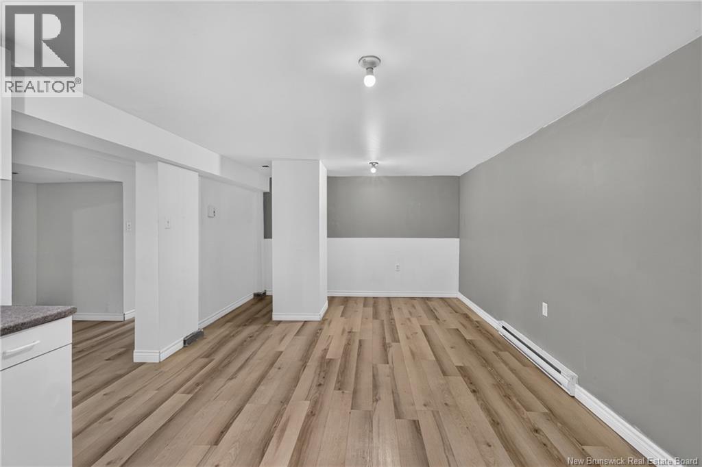89 Douglas Avenue - 36